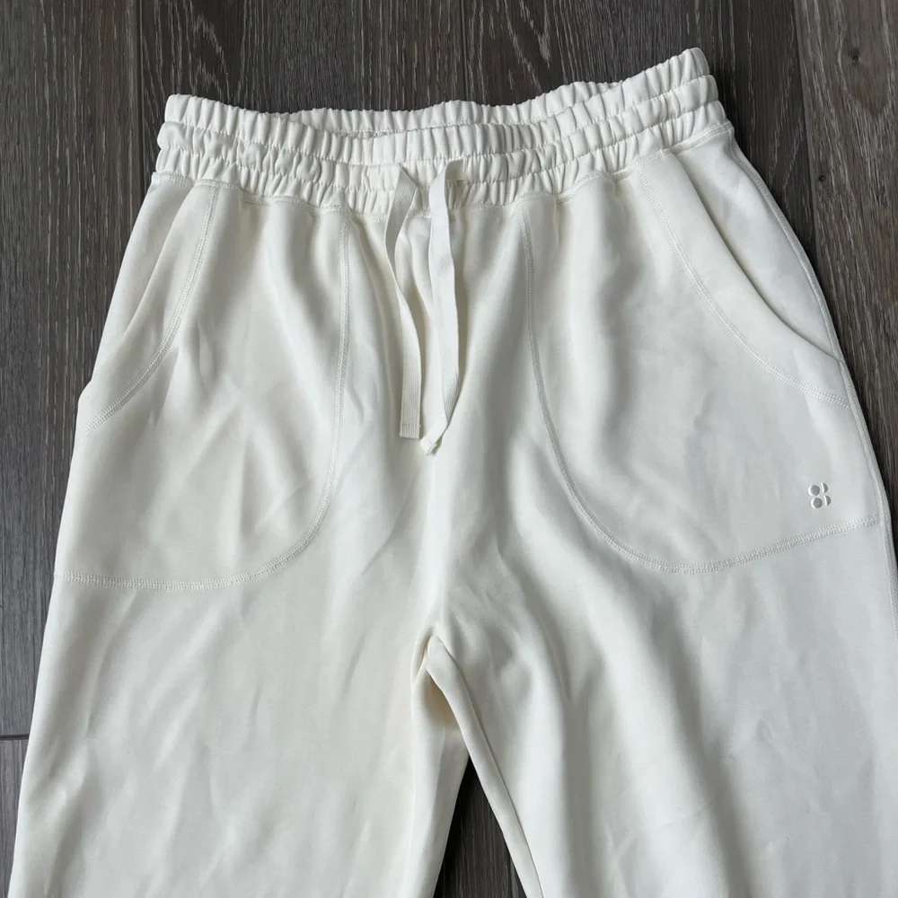 Sweaty Betty Cream Drawstring Jogger Pants - Picture 4 of 9
